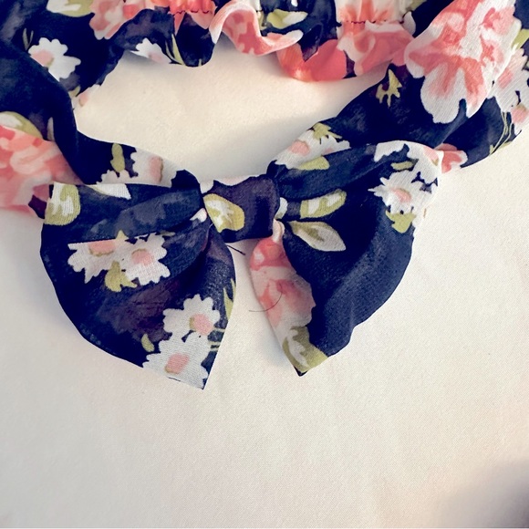 Carter’s baby girl bodysuit and headband - Picture 3 of 3